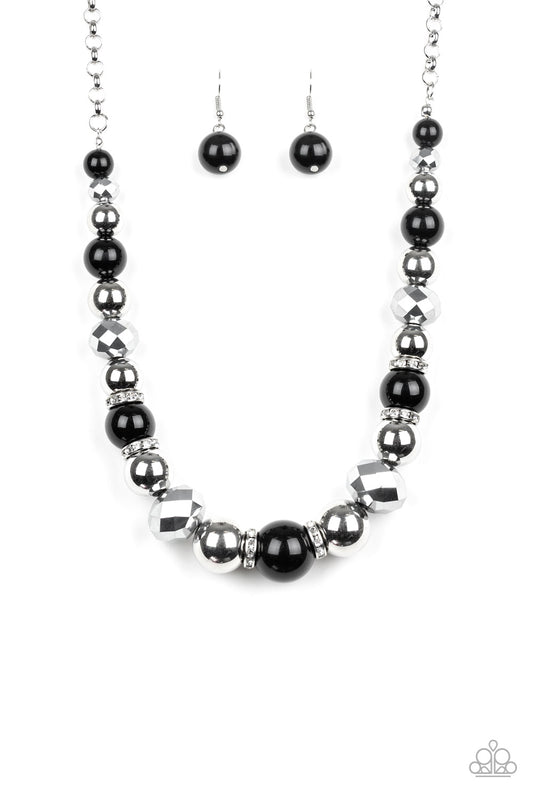 Paparazzi Weekend Party Black Short Necklace